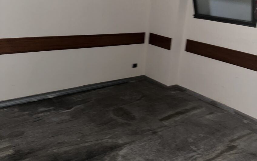 PAVIA VIA XX SETTEMBRE IN POSIZIONE CENTRALISSIMA AFFITTASI LOCALI ADATTI A BAR,  EURO 1.500 MESE + 180 SPESE