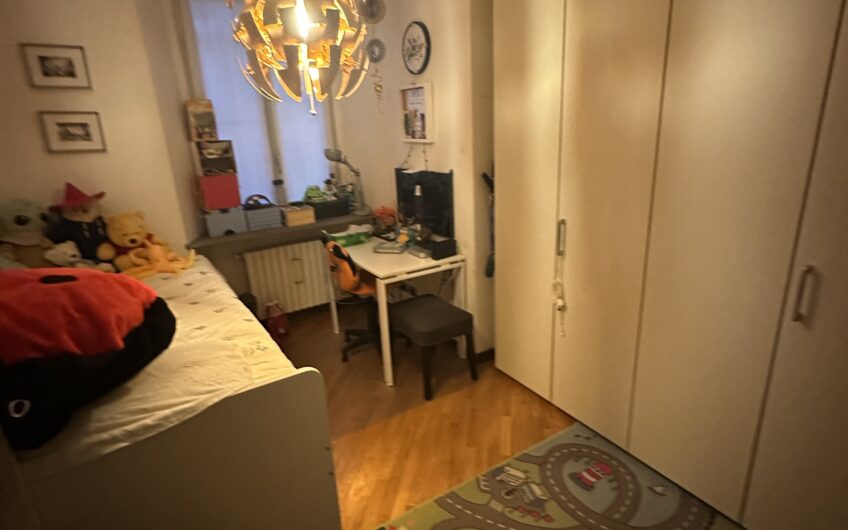 PAVIA STRADA NUOVA AFFITTASI SIGNORILE 5 LOCALI + 3 SERVIZI, CUCINA ARREDATA EURO 1.600 MESE