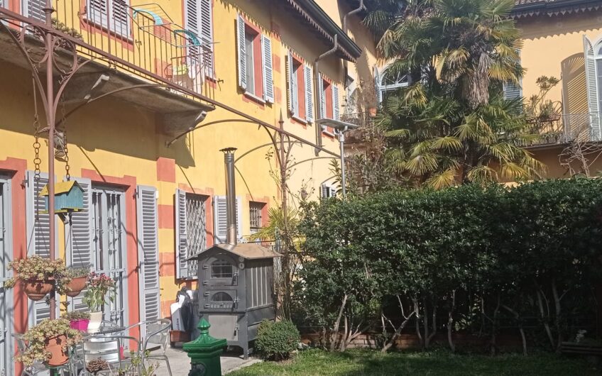 PAVIA VIALE ARGONNE APPARTAMENTO CON GIARDINO PRIVATO DI 5 LOCALI + 2 SERVIZI EURO 750.000