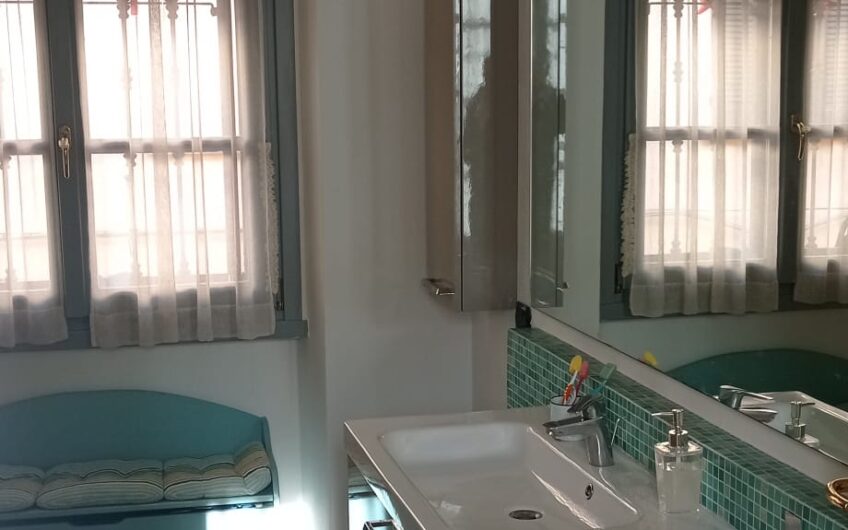 PAVIA VIALE ARGONNE APPARTAMENTO CON GIARDINO PRIVATO DI 5 LOCALI + 2 SERVIZI EURO 750.000