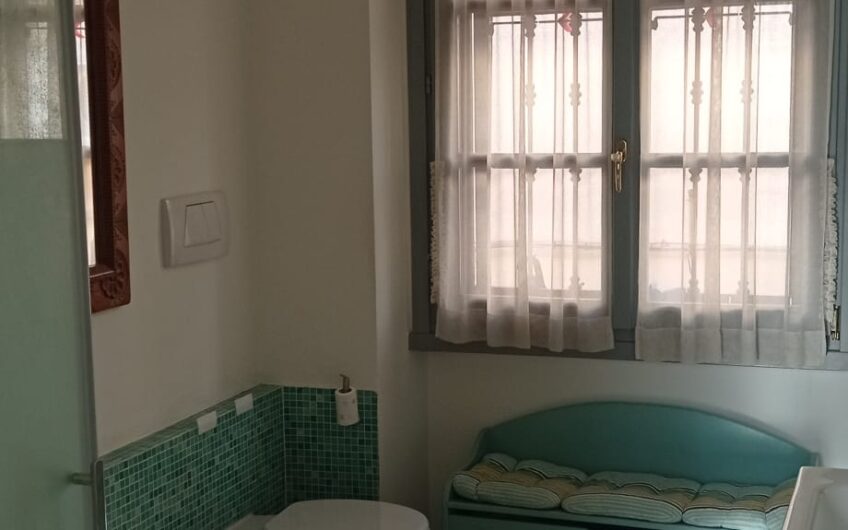 PAVIA VIALE ARGONNE APPARTAMENTO CON GIARDINO PRIVATO DI 5 LOCALI + 2 SERVIZI EURO 750.000